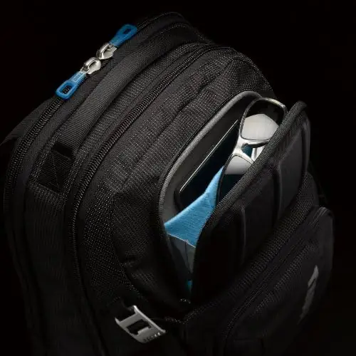 Thule Crossover 32L Backpack - 15inch MacBook Pro / 15.6inch PC/Tablet compatible - Crush proof sunglass/tech pocket - Travel backpack - Carry on sized backpack - Image 14